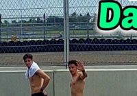 Viral Video Marc Marquez Telanjang Dada Susuri Sirkuit Mandalika 'Ya Allah Ya Karim'