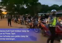 Razia Balap Liar Puluhan Anak Muda Tapin Dorong Sepeda Motor ke Mapolresta Tapin