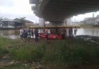 Proses Pencarian Muhammad Yunus yang Diduga Tenggelam di Bawah Jembatan Basit Masih Berlangsung, Bantal Korban Dilempar ke Sungai