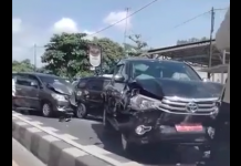 Tabrakan Beruntun Jalan A Yani Km 29 Depan RM Berkat Banjarbaru, Libatkan Beberapa Mobil Pelat Merah