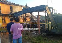 4 Bangunan dan 4 Kendaraan Hangus Dilahap Api di Kayu Tangi Ujung