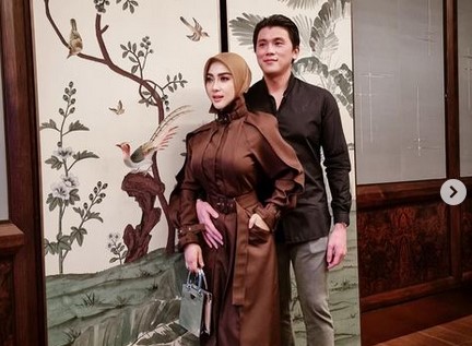Syahrini_Reino Barack