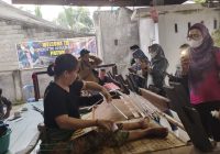 Yamaha Goes To MotoGP Mandalika, Ajak Konsumen Kunjungi Industri Kerajinan Kain Tenun Sasak Khas Lombok