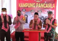 Bupati Zairullah Azhar Resmikan Desa Manunggal Menjadi Kampung Pancasila
