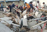 Kapolda Minta Bantuan Tim Labfor Surabaya Cek Konstruksi Bangunan Alfamart Gambut yang Ambruk