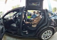 Menhub Apresiasi Taksi Blue Bird Gunakan Kendaraan Listrik untuk Armadanya