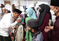 Gelar Safari Ramadhan di Desa Saring Sungai Binjai, Bupati Tanah Bumbu Berikan Bantuan untuk Anak Yatim dan Jompo