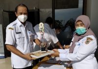 Terbaik Atasi Stunting, Pemkab Tanbu Terima Penghargaan Gubernur Kalsel