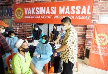 Sinergi Bersama BIN Dan Dinkes, Lapas Narkotika Karang Intan Vaksin Booster Ratusan Warga Binaannya
