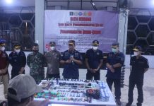 Lapas Narkotika Karang Intan Gelar Kegiatan Bersih-bersih Bersama Aparat Penegak Hukum Setempat