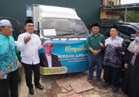 Zairullah Bagikan Ribuan Bingkisan Lebaran Untuk Anak Yatim Se Kalsel