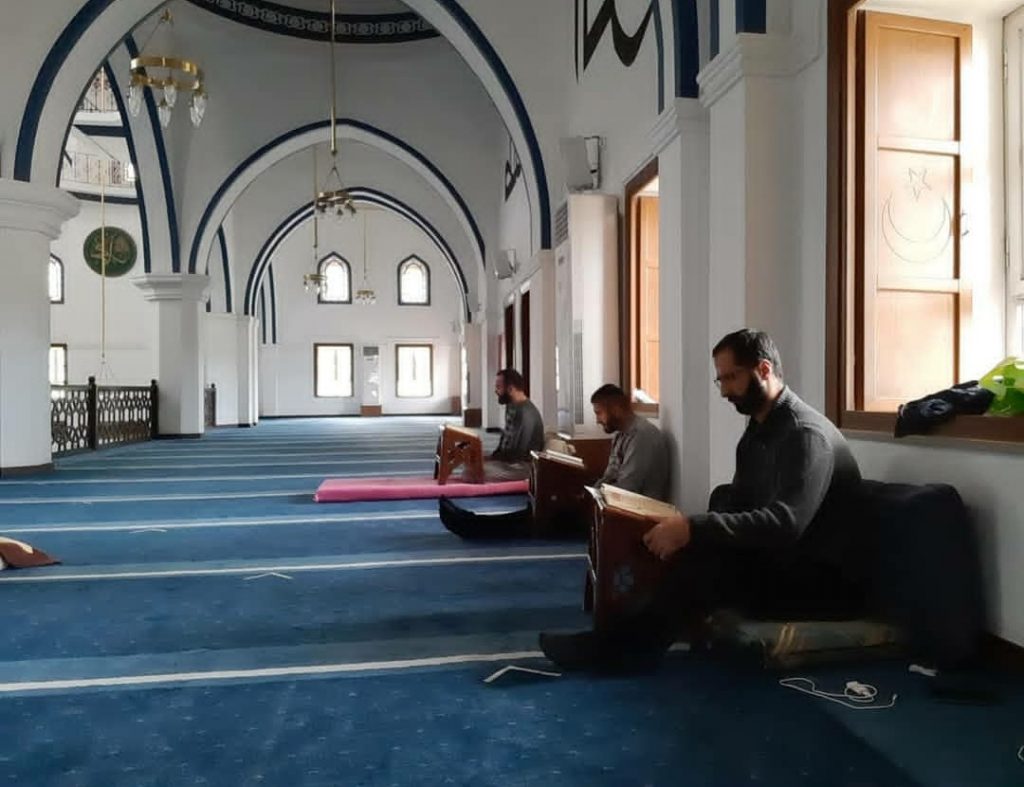 Itikaf di masjid