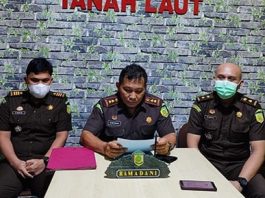 Dua Terpidana Korupsi RSUD Boejasin Pelaihari Serahkan Uang Denda ke Kejari Tala