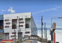 Gang Swarga, Lokasi Rumah Ambles di Gambut, Persis di Samping Alfamart Ambruk