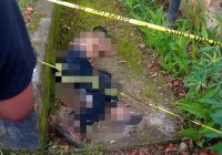 Pria Telanjang Dada Ditemukan Jadi Mayat di Tepi Jalan Depan Kompleks Hunian 25 Tanjung Tabalong