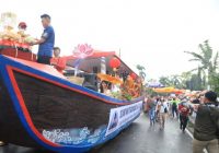 Waisak Nasional 2022 "Kebijaksanaan Menuju Kebahagian", Pawai dari Candi Mendut ke Borobudur