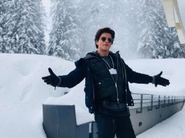 Rayakan Idul Fitri, Shah Rukh Khan Lakukan ini ke Penggemarnya