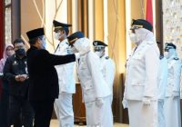 Wali Kota Banjarmasin Ibnu Sina Lantik 4 Camat, 3 di Antaranya Wanita, dan 10 Lurah, Berikut Nama-namanya