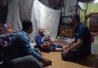 Polisi Selidiki 2 Pria Serahkan Bayi Kepada Nenek Kasminah di Pantai Batung