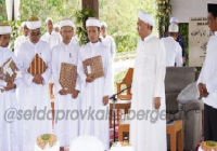 Lima Santri Penghafal dan Ilmu Alquran Darussalam Martapura Dapat Umrah Gratis Paman Birin