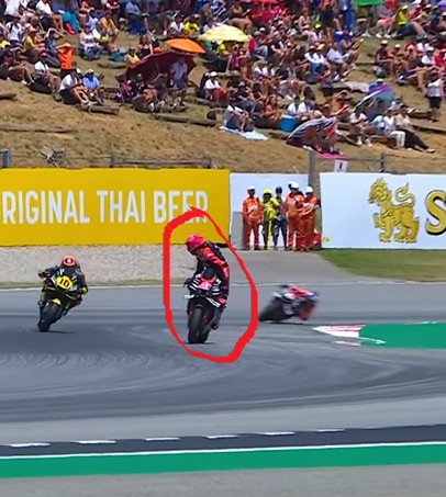 MotoGP Catalunya: Detik-detik Aksi Konyol Aleix Espargaro Selebrasi Terlalu Dini, Gagal Raih Podium Malah Melorot ke Posisi 5