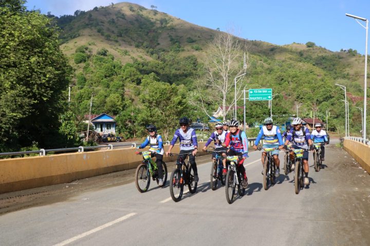 Bupati Banjar Saidi Mansyur Apresiasi Ratusan Pesepeda Pilih Track di Wisata Alam Aranio