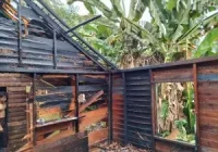 Rumah Seorang Petani di Bangkiling Banua Lawas Tabalong Dilalap si Jago Merah Akibat Korsleting
