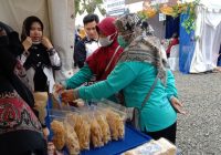 Beras Merah dan Madu Paramasan Diserbu Pengunjung Bazar MTQ Tingkat Kabupaten Banjar
