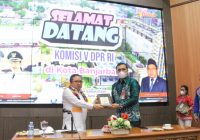 Bertemu Wali Kota Banjarbaru, Komisi V DPR RI Ingin Pastikan Akses Jalan Bandara Selesai Tahun Ini