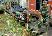 Personel Kodim 1007/Banjarmasin Bersih-bersih Sungai Martapura di 6 Titik, Benua Anyar Hingga Mantuil