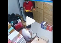 Detik-detik Pekerja WNA China Ditusuk Rekannya, Diduga Dilatari Cinta Segitiga