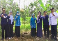 Dinas Perumahan Rakyat Kabupaten Banjar Tanam 130 Bibit Pohon di Desa Lihung