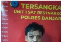 Warga Jalan Menteri 4 Martapura Disergap Sat Res Narkoba Polres Banjar Saat Duduk Santai dengan 25 Paket Sabu