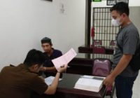 Polres Banjarbaru Serahkan Berkas Perkara dan Tersangka Kasus KDRT ke Kejari