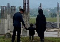 Ridwan Kamil Resmi Menutup Rangkaian Doa Bersama dan Takziah untuk Eril di Hari ke-7 Pemakaman Putra Sulungnya