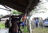 Ganggu Ketertiban Masyarakat, Satpol PP Bongkar Tempat Hiburan Tanpa Izin di Km 8 Sarigadung