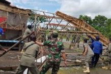 Lagi, Tempat Hiburan Tak Berizin Diratakan dengan Tanah Oleh Satpol PP Tanah Bumbu
