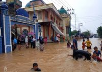 Gerak Cepat, Pemprov Kalsel Sediakan 557 Paket Makanan Siap Saji untuk Korban Banjir
