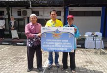 Pelindo III Banjarmasin Serahkan Hewan Kurban untuk Masyarakat Maritim