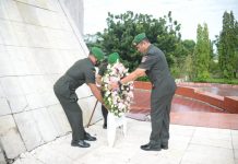 Sambut HUT Ke-64 Kodam VI/Mlw, Korem 101/Antasari Ziarah ke TMP dan Gelar Doa untuk Keselamatan Bangsa
