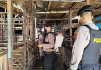 Personel Sat Samapta Polresta Banjarmasin Datangi Penjualan Kambing di RK Ilir, Lakukan Ini