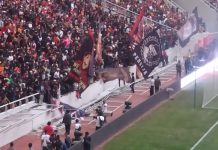 Besi Pembatas Tribun JIS Jebol Saat Dewa 19 Tampil