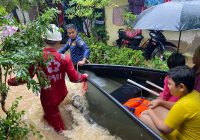 10 Orang Dievakuasi Tim Relawan dari Lokasi Banjir di Guntung Alaban