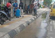 Siap-siap, Distribusi Leding Bakal Terganggu, Pipa Depan RSUD Ulin Bocor