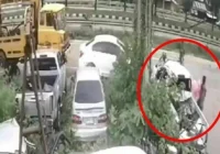 Kapok 'Dihantui', Sepasang Kekasih Kembalikan Boneka Hello Kitty dari Mobil Korban Kecelakaan Maut