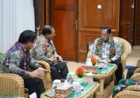 Mendagri Tito Karnavian Tiba di VIP Room Bandara Sjamsuddin Noor Banjarbaru, Disambut Sekdaprov Kalsel