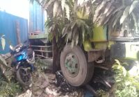Truk Kontainer Lindas Motor di Jalan Lingkar Dalam Ukhuwah, Korban Dilarikan ke RS Bhayangkara