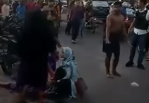 Diduga Perkelahian Berdarah di Samping Polsek Pal 7 Kertak Hanyar, Saat Keramaian Lomba Panjat Pinang