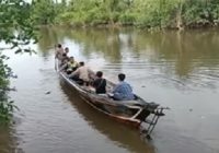 Respons Penampakan Buaya, Polsek Kertak Hanyar Sisir Sungai Desa Tatah Bangkal