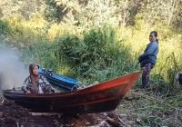 Viral Acil 'Terbangkan' Kelotok dilewati Jembatan